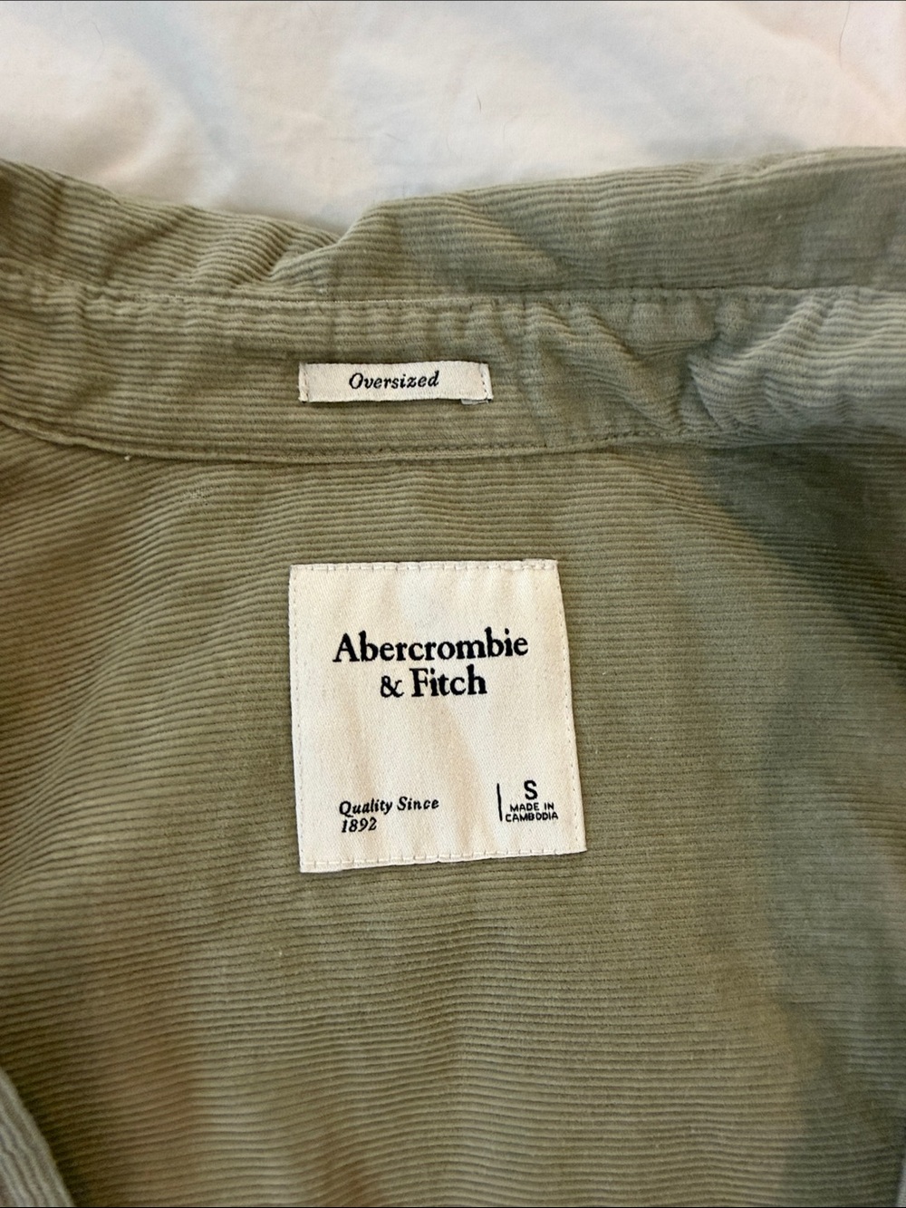 Abercrombie & Fitch Sage Green Corduroy Button-Down - Picture 3 of 4